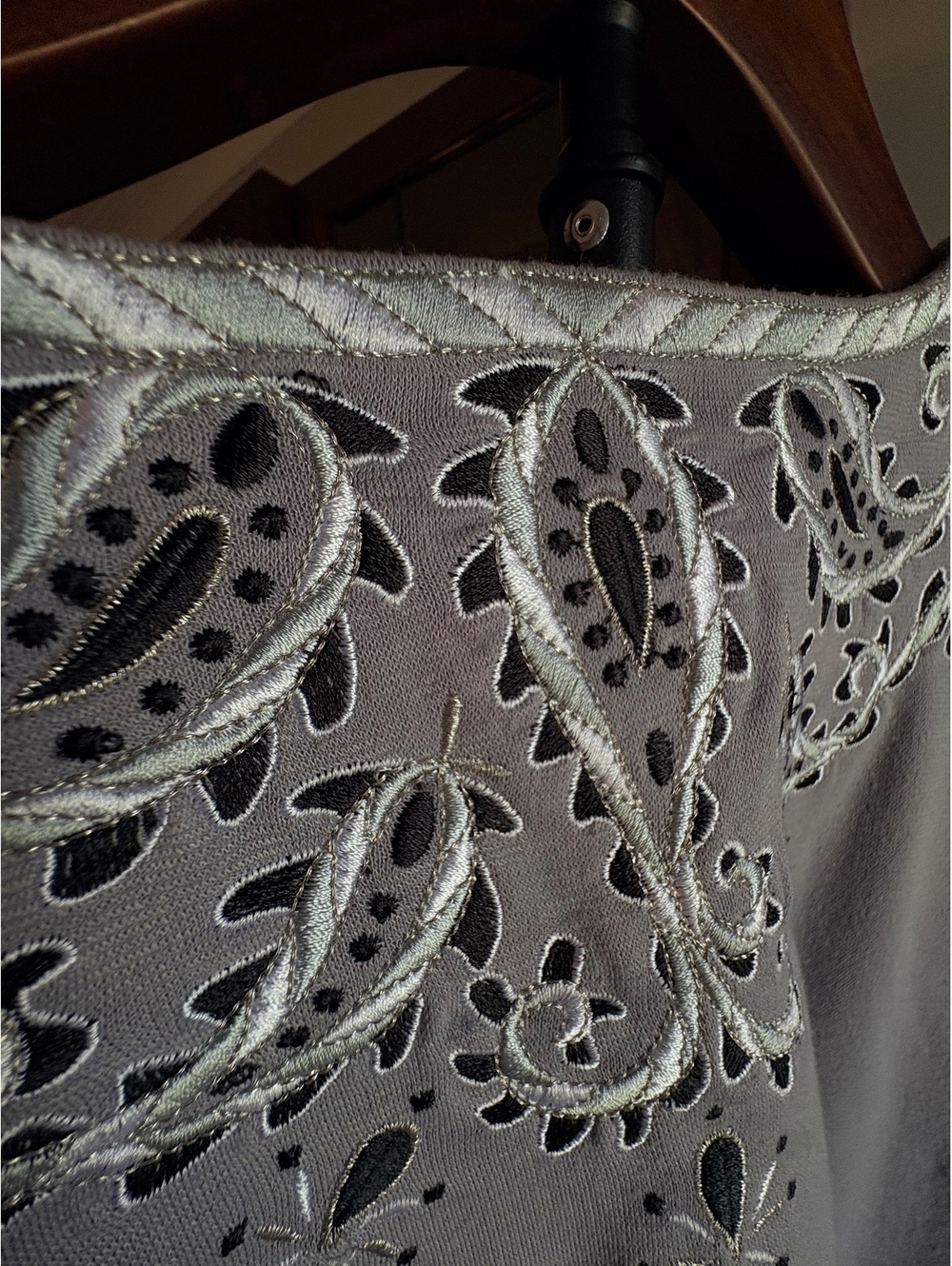 Bob Mackie Wearable Art Embroidered Tunic S - image 6